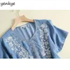 Floral borduurwerk zachte blauwe denim jurk vrouwen v-hals korte mouw a-lijn casual zomer plus size vestidos apwm3312 210514