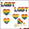 Broches, broches bijoux conception émail LGBT fierté pour femmes hommes gay lesbienne arc-en-ciel amour épinglettes badge mode aessories en BK drop livrer