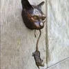 Kedi ve Fare Kapı Tokmağı Heykel Paslı Kahverengi Dökme Demir Duvar Reçine Süs Aksesuarları Ev Bahçe Dekorasyon El Sanatları 211108