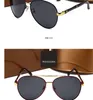 2021 Lunettes de soleil de luxe pour hommes et femmes Designer Brand Lunettes de soleil en plein air Forme de bambou PC Cadre Classic Lady avec boîte