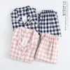 Spring Fall Höst Winter Clothing Sets för Boys Girls 2-Piece Coat Style Cotton Pajama Plaid Homewear Loungewear 210908