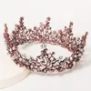 2022 Brudbröllop Headpieces Vintage Barock Sweet 15 Girls Wear Tiara 13.5 * 7cm Kristaller Pärlor Lady Pageant Crown Födelsedag Jul Halloween