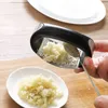 Stainless Steel Household Manual Garlic Press Tools Rocker Mincer Squeezer Chopper Device Handheld Ginger Garlics Crusher Kitchen Accessories JY0856