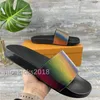 Herren Damen Slipper Laser Sommer Sandalen Strand Slides Beliebte Hausschuhe Damen Sandali Badezimmer Da Donna Schuhe Klassische braune Druckblume mit Box