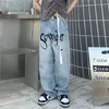 Amerykańska Streetwear Jeans Hip-Hop Litery Drukowane Luźne Spodnie Pas Mężczyźni Retro Hong-Kong Styl Szeroki Mopping Baggy Y2K Spodnie 211120