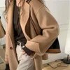 Kvinnors ullblandningar Kvinnor Oversized Double Breasted BF Coat Solid Charm Kläder Varm Trendig Wide-Waisted Mujer 2021 Design Tonåringar