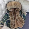 MAOMAOKONG Winter Kleiden Natürliche pelzmantel Echten Waschbären Pelz Kragen Parkas Faux Pelz Futter Kurze Jacke Frauen Mantel 211206