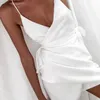 Femmes Bandage Sundress Sexy V Cou Sans Manches Sangle Dos Nu Blanc Solide Vintage Robe Printemps Été Vêtements Plage Vacances 210517