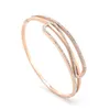 Armreif aus Edelstahl, Titan-Roségold-Damenarmband für Damen