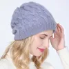 cappelli a maglia di carattere