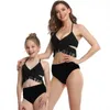 Summer Family Bysking Costume da bagno 2 PCS Set di fionda con frange Bikini + Tronchi di nuoto Madre figlia Vestiti E2106 210610