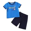 Inverno Bambini Imposta Casual Manica corta O Collo Lettera T-shirt blu Pantaloncini solidi neri Vestiti per ragazzi 18M-6T 210629