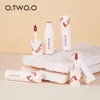 O.Two.O Velvet Matte labbro lucidala 18 sfumature labbra fango lunghe donne che durano la moda impermeabile tinta cosmetica rossetto migliore qualità