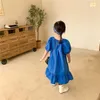 Letnia Moda Dziewczyny Niebieskie Dresses Koreański Styl Ruffles Dzieci Miękka Luźna Długa Sukienka 1-6y Q0716