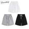 Yitimuceng femmes Shorts poches taille élastique vêtements de sport décontractés droite été unicolore blanc gris noir mode 210601