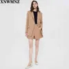 women buttoned blazer Long sleeve lapel collar defined shoulders flap pockets vent double-breasted metal button camel 210520