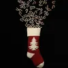 Calza di Natale lavorata a maglia Calzini decorativi di alce con ciondolo Borsa regalo di caramelle di lana Calzino tridimensionale per albero di Natale 3D