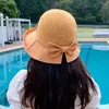 Рыбацкая шляпа с разрезом для завивки, летняя корейская версия с ветрозащитной веревкой и бантом, дышащий солнцезащитный козырек, солнцезащитный крем, женские шляпы с широкими полями9289575