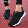 Donne Sneaker 2021 Ladies Sports Scarpe Ladies Trainer Platform Cesta Donna Femme Dames Black Mujer Tenis Feminino Y0907