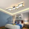 Lampadario per bambini a LED Studio Plafoniere a pipistrello con telecomando creativo per camera da letto Lampada a sospensione nell'illuminazione del soggiorno