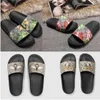 2021 hot sell Best men slippers women ladies Flat platform sandals Rubber slide Floral brocade Gear bottoms flip flops Bee striped Beach causal slipper