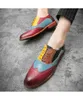 Scarpe brogue classiche in pizzo cavo PU abbinate ai colori di alta qualità da uomo Scarpe casual da lavoro all-match di tendenza moda retrò 5KE021