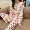 Conjuntos de pijamas de algodón cómodos y elegantes para niñas y mujeres con estampado de fresas coreanas que combinan con todo 210525