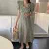 Korejpaa Kadınlar Elbise Yaz Kore Chic Vintage Ruffles Yaka Küçük Çiçek Kravat Bel Üzerinde Diz Boyu Bubble Sleeve Vestido 210526