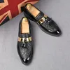 Luxury Style Sequins Mäns Business Promskor Tassel Bekväm Bröllopspetsade Toe Men Flats Loafers Skodon