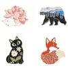 Bosque jardín esmalte Pin personalizado zorro gato oso erizo broches bolsa solapa Pin Animal de dibujos animados insignia joyería regalo para niños amigos GC785