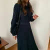 Kimutomo kvinnor klänning höst vinter hepburn stil damer solid retro corduroy smal hög midja pläterad vestido midi elegante 210521