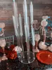 Bez świecy, w tym) Tło weselne Stick 8 Heads Candelabra Aisle Decor Wyczyść Akrylowe Wysokie Centrum stołowe na stoiskach SEYU0417