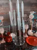 Bez świecy, w tym) Tło weselne Stick 8 Heads Candelabra Aisle Decor Wyczyść Akrylowe Wysokie Centrum stołowe na stoiskach SEYU0417