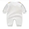 0-24 Ay Yenidoğan Bebek Tulum Pamuk Çocuklar Bebek Lüks Giyim Tulum Mektup baskı Yürümeye Başlayan Erkek Kız Onesies Kıyafet Giysileri