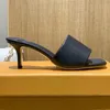 2021 мода дизайнеры скользят летние женские тапочки высокие каблуки листовые сандалические дамы повседневные износостойкие, устойчивые к высоким натянутым