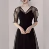 Frauen Schwarz Spitze Patchwork Kleid Sexy V-ausschnitt Halbe hülse Vestido Elegante Arbeit Beiläufige Dünne Vintage Party Midi Kleid 210514