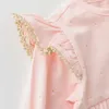 王女ベビーロンパルの女の子子供ブティック服生まれたピンクの誕生日バプテスマジャンプスーツ幼児ロイヤルヘアフープ210615