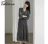 Women Spring Dresses V Neck With Long Sleeves Flower Floral Print Black Velvet Womans Casual Dress Korean 210514