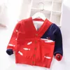 Baby Boys Sweater Cardigan Coat Höst Vinter Barnens tröjor Kids Knit Kläder Tecknade Whale V-Neck Toddler Sweaters 211106
