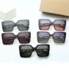 Dropship 5909 Mode Kvinnors Solglasögon Stor Frame Tr90 Super Light Personlig Star Sun Glasses Ingen Box