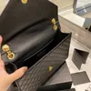 النساء مغلف حقيبة crossbody سلسلة ذهبية رفرف الكتف رسول حقائب متعددة الألوان جلد طبيعي الإنسان نمط أحدث