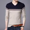 Мужчины пуловер свитер мода V-образным вырезом повседневные вязаные свитера весна и осень подходят тонкие пуловеры мужчины лоскутное бренда одежда Y0907