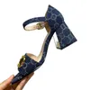 Роскошные высококачественные каблуки сандалии женщины дизайнерские моды джинсовые голубые коренастые каблуки обувь натуральная кожаная кожаный пылезащитный мешок с обувной коробкой Womens Sandal US4-US12