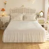 Bedding Sets Winter Soft Carved Velvet Fleece Princess Wedding Bed Skirt Set Duvet Cover Quilt Bedspread Linen Pillowcases