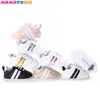 Scarpe da bambino in pelle Bambini Bambini Ragazzo Ragazza Sneakers sportive Sapatos Baby Infantil Bebe Stivaletti con suola morbida Primi camminatori Stivali da culla 210713