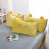 Conjuntos de cama Bonito Urso Orelha Amarelo Cor-de-rosa Cinza Azul Fleece Tecido Inverno Garota Definir Soft Veludo Duveta Capa de Cama / Roupa de Linho Fronhas