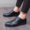 Nouvelle robe Brogue chaussures en cuir pour hommes luxe britannique rétro couleur mélangée Oxfords classique Gentleman mariage chaussures de bal chaussures