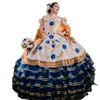 新しいCharro花柄刺繍Quinceaneraのドレスティアードスカートの女の子のためのスカート2022オフショルダーボールガウンスウィート16ドレスMIS 15AñosBrithDay Celebrity Dress