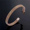 Xuanhua Edelstahl Schmuck für Frau Stacheldraht Manschette Armband Mode Sommer Schmuck Zubehör Mass Effect Q0719