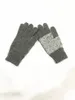 Guanti lavoratori a maglia Designer classico Autunno Solido Colore Europeo e Americano Lettera Coppia Mittens Guanti Inverno Moda Inverno Five Finger Glove 985 * 5